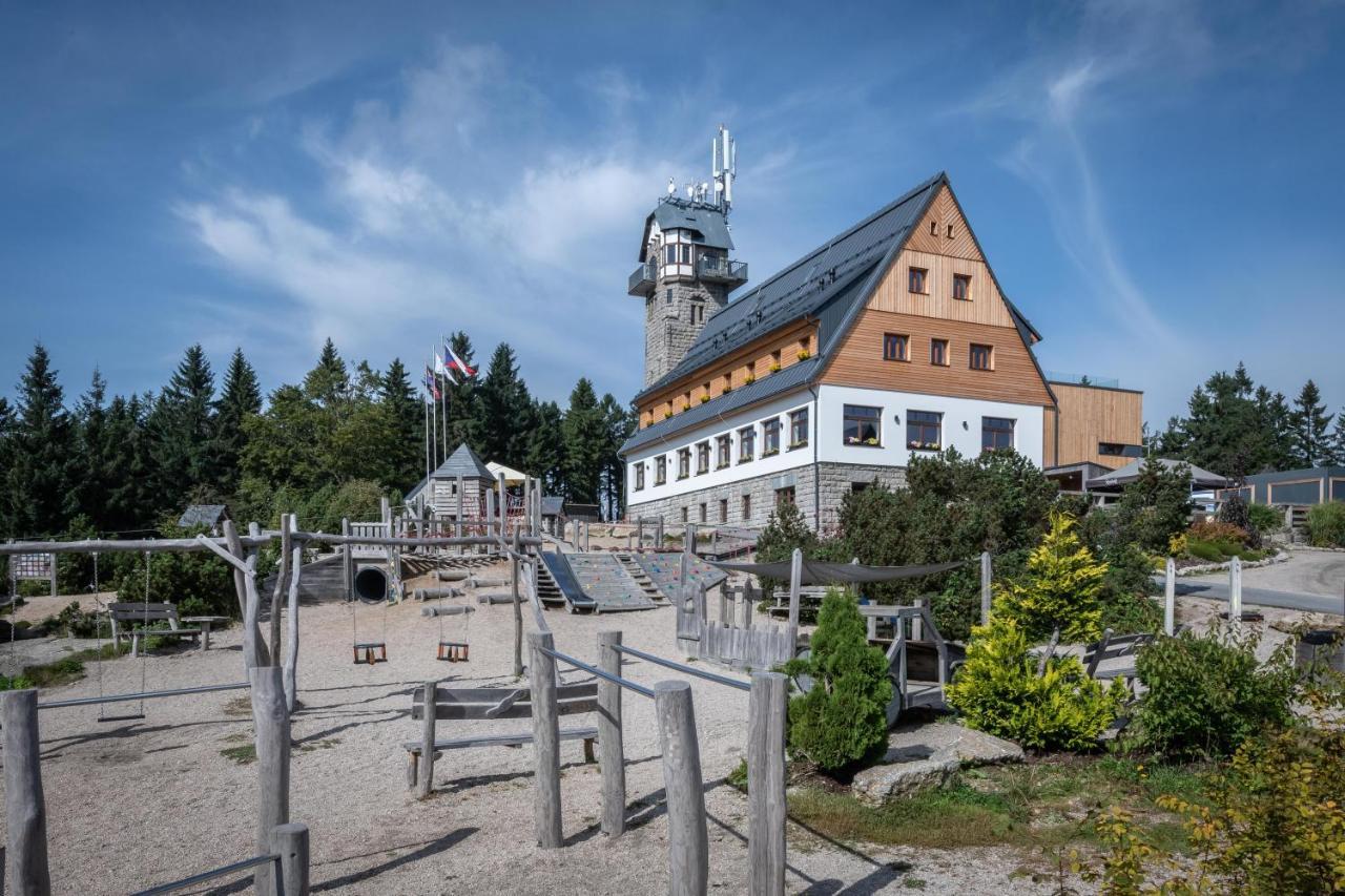 Hotel Kralovka Bedřichov Exteriör bild